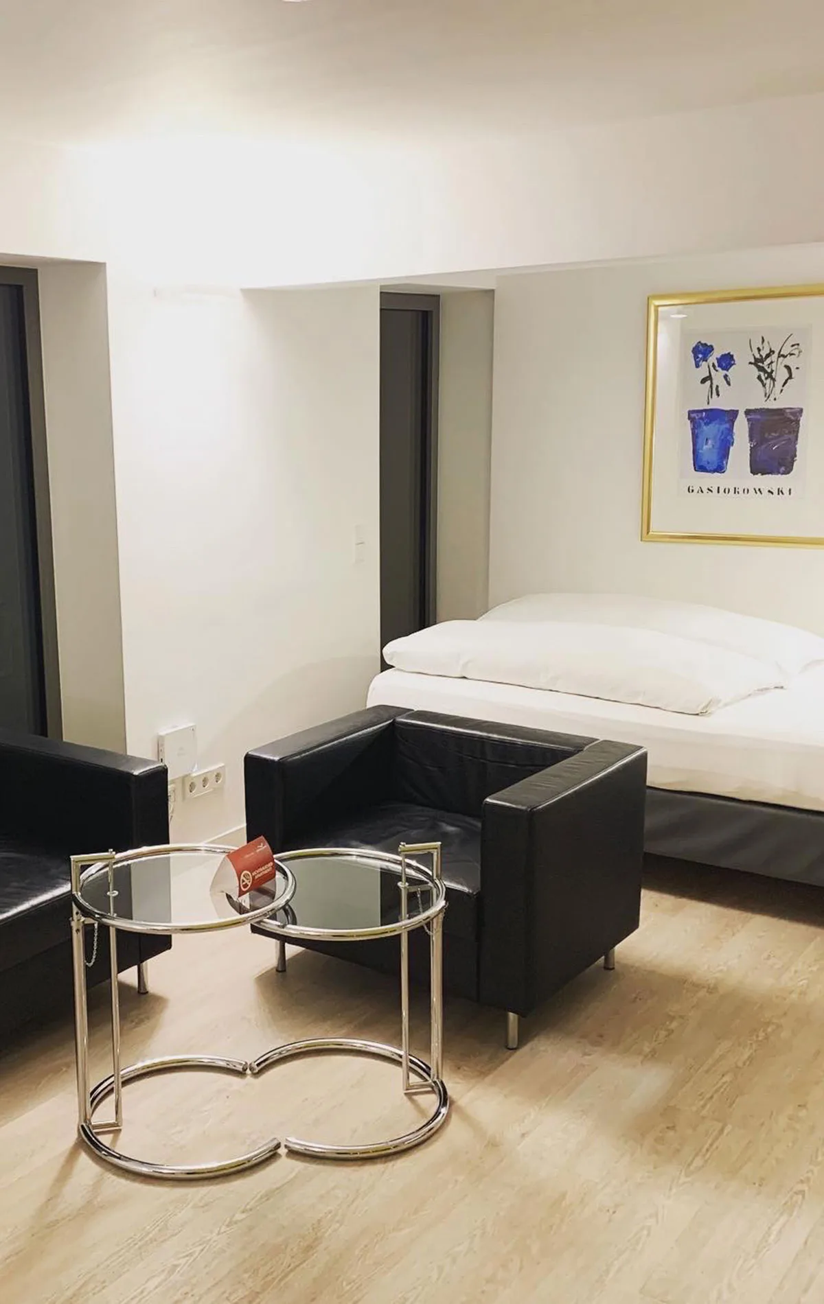 Modern & Cozy Studios