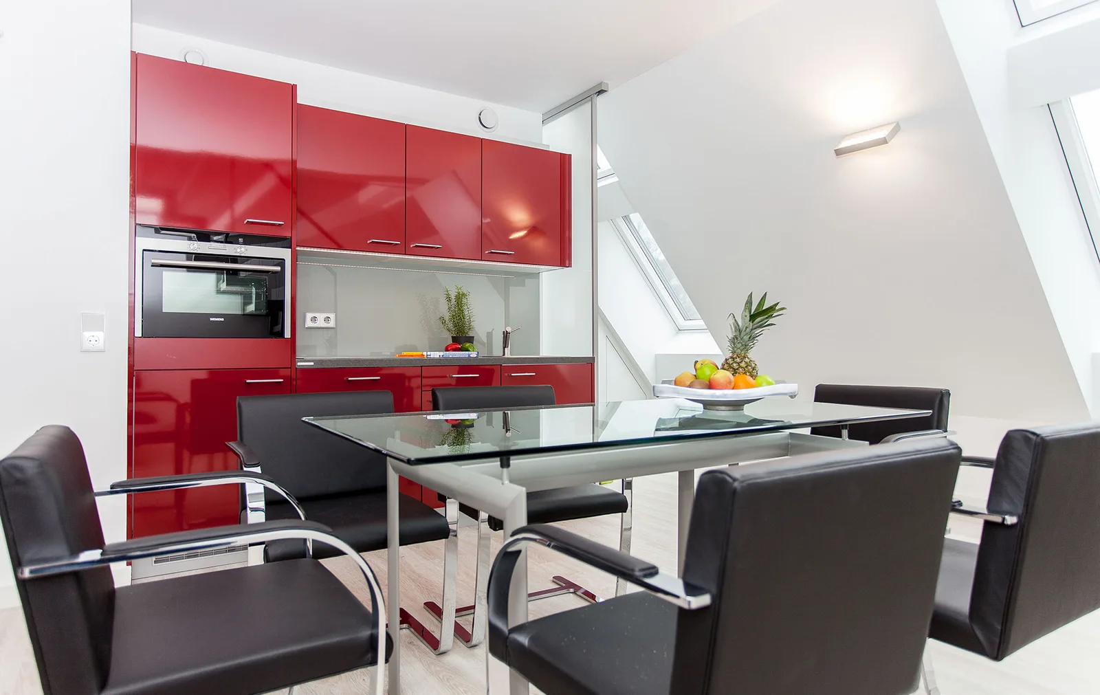 Premium Amenities & Services