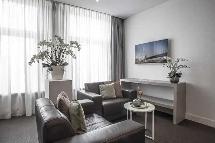 Stylish Studios and 1 Bedroom Apartments