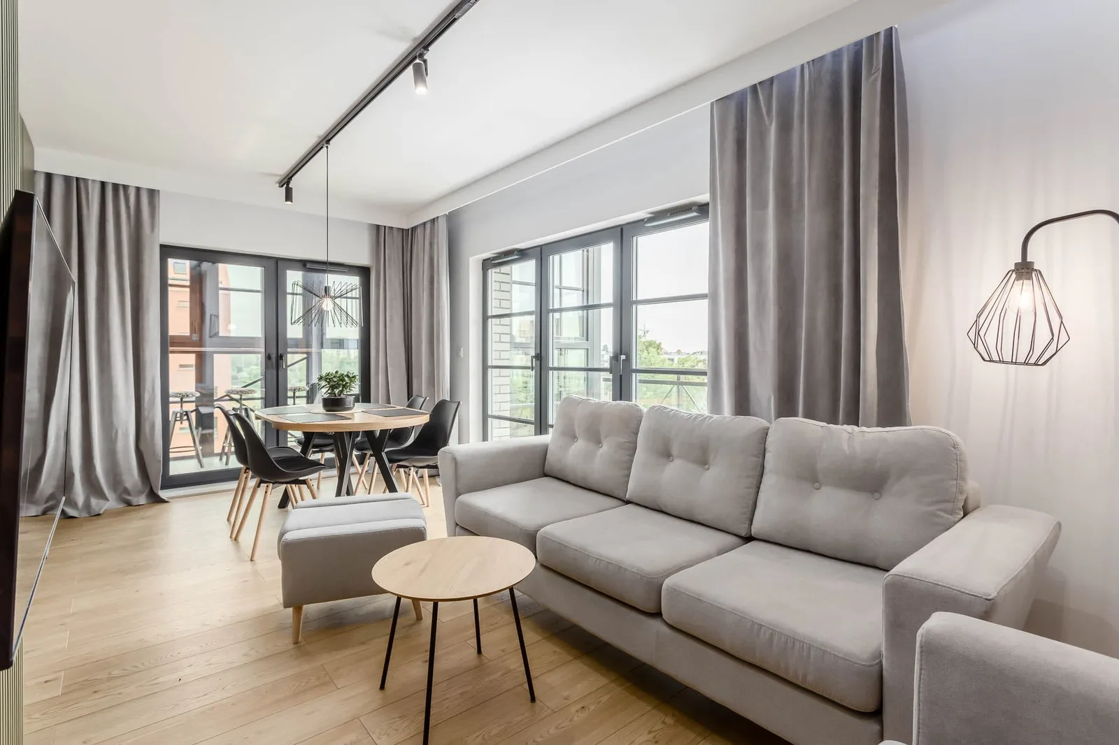 Spacious 2-Bedroom Apartments