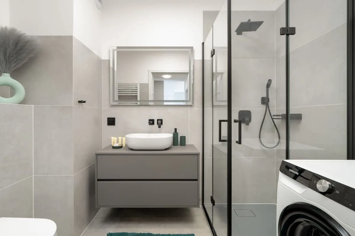 Premium Amenities & Services